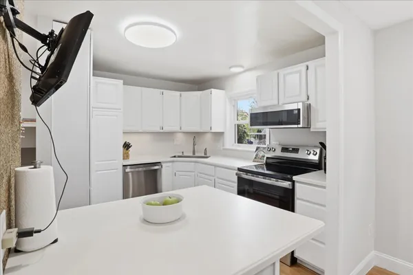$1,150,000 | 6912 30th Street North, Arlington, VA 22213