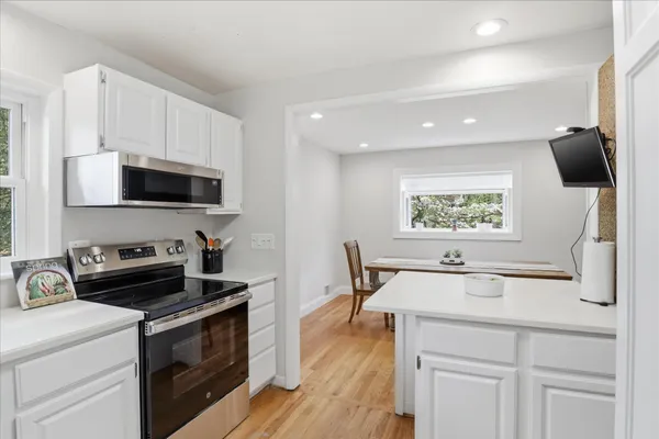 $1,150,000 | 6912 30th Street North, Arlington, VA 22213