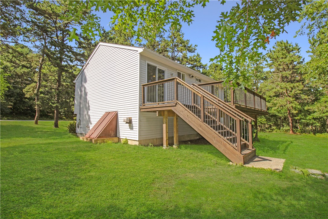 575 Shannock Road South Kingstown, RI 02879 - Photo 4 of 20 Gallery Image 4