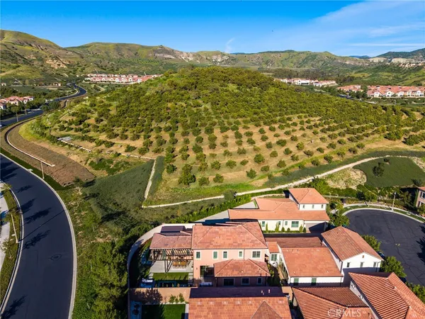 $2,888,000 | 103 Vigna, Irvine, CA 92602