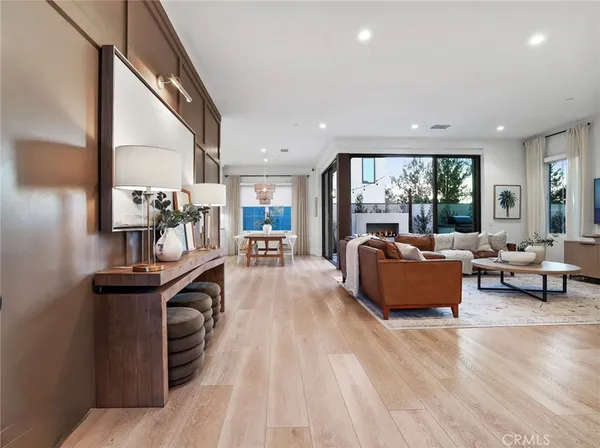 $2,888,000 | 103 Vigna, Irvine, CA 92602