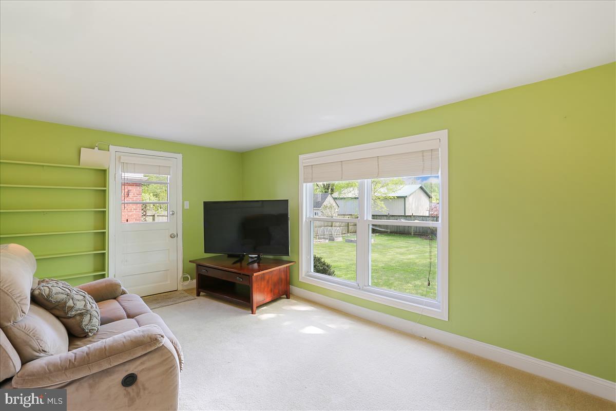 1806 Arcola Avenue Silver Spring, MD 20902 - Photo 12 of 32 Family Room facing the back yard