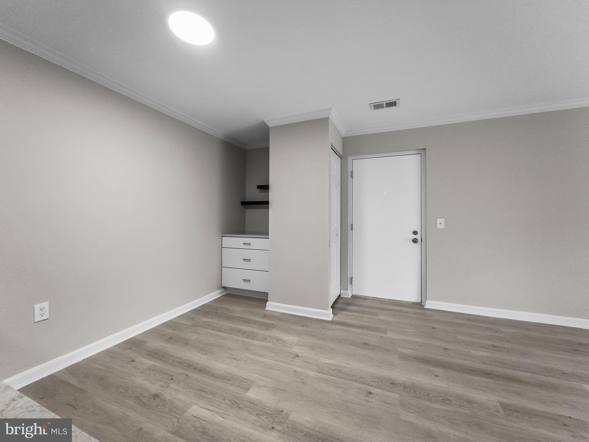 18304 Streamside Drive, Unit 301 Gaithersburg, MD 20879 - Photo 12 of 31 a view of empty room