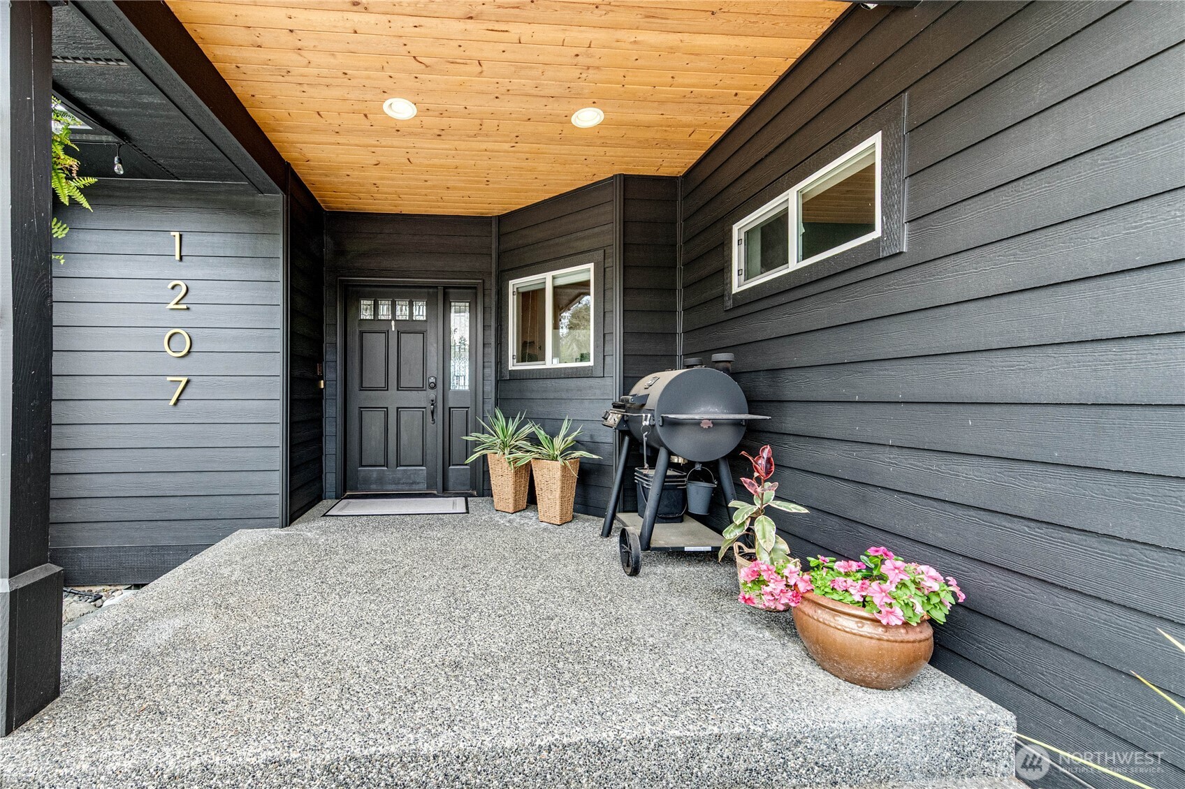 1207 Rook Drive Port Angeles, WA 98362 - Photo 7 of 38 Gallery Image 7