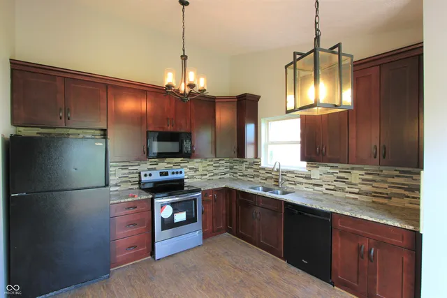 $262,000 | 12221 Tallowtree Court, Indianapolis, IN 46236