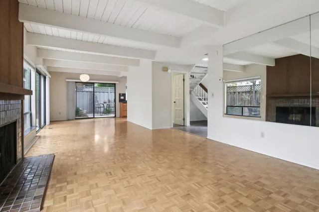 $5,200 | 916 Menlo Avenue, Menlo Park, CA 94025