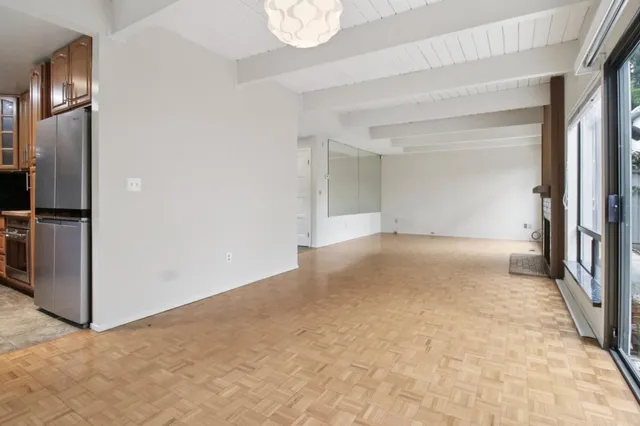 $5,200 | 916 Menlo Avenue, Menlo Park, CA 94025