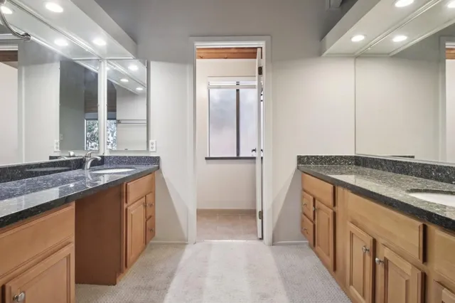 $5,200 | 916 Menlo Avenue, Menlo Park, CA 94025