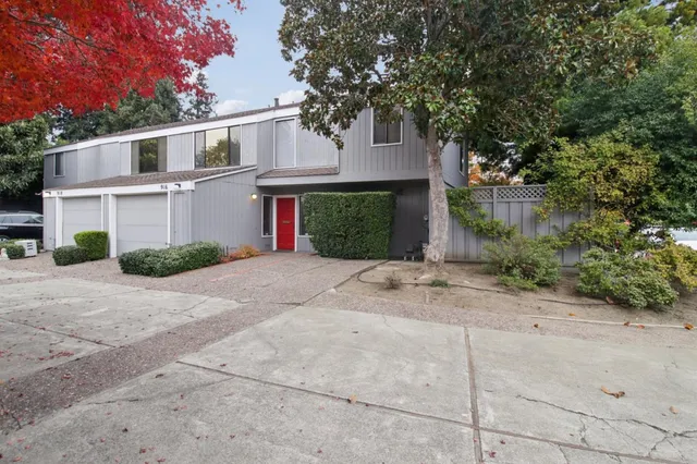 $5,200 | 916 Menlo Avenue, Menlo Park, CA 94025