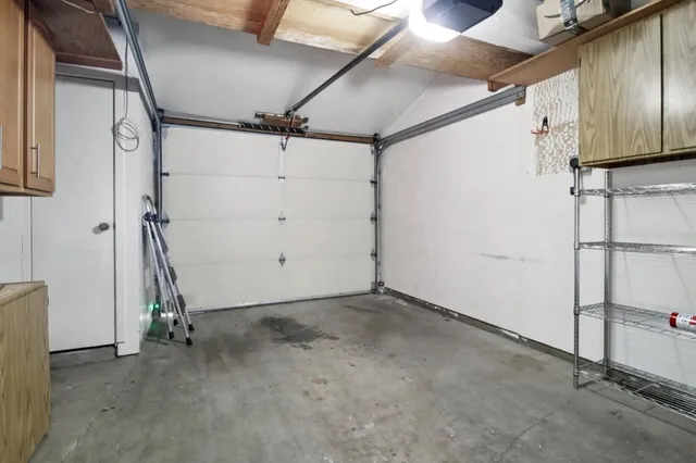 $5,200 | 916 Menlo Avenue, Menlo Park, CA 94025