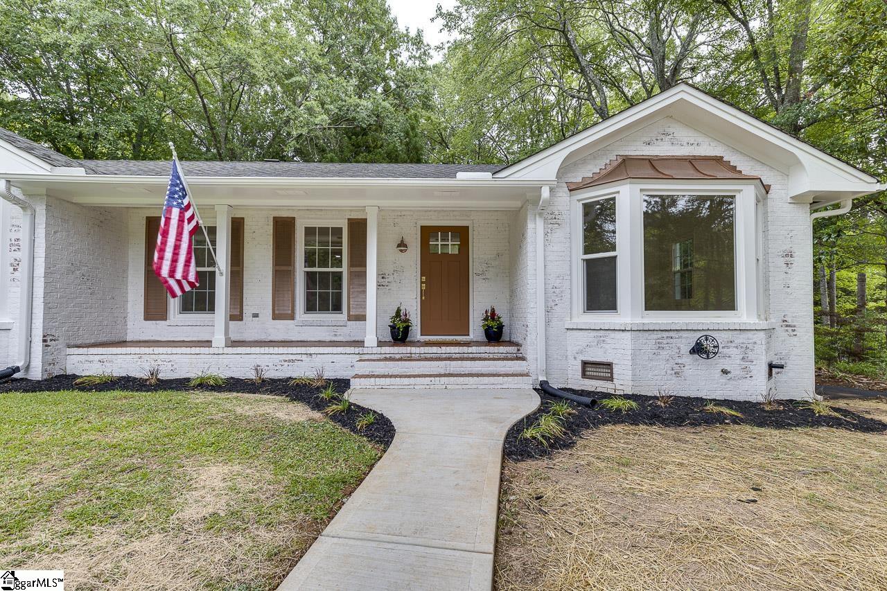 515 Trinity Way Greenville, SC 29617 - Photo 1 of 36 Gallery Image 1