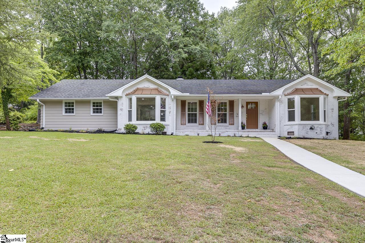 515 Trinity Way Greenville, SC 29617 - Photo 4 of 36 Gallery Image 4