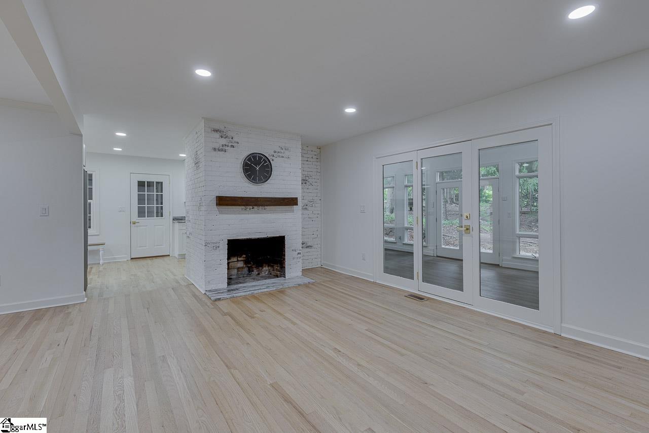 515 Trinity Way Greenville, SC 29617 - Photo 7 of 36 Gallery Image 7
