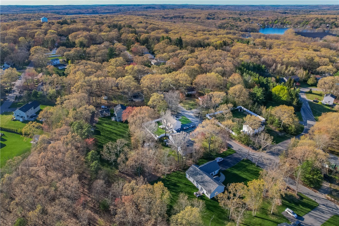 136 Bishop Hill Road Johnston, RI 02919 - Photo 10 of 29