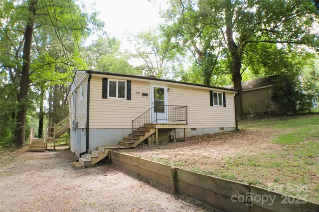 $115,000 | 216 East Georgia Avenue, Bessemer City, NC 28016