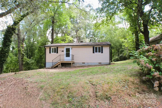 $115,000 | 216 East Georgia Avenue, Bessemer City, NC 28016