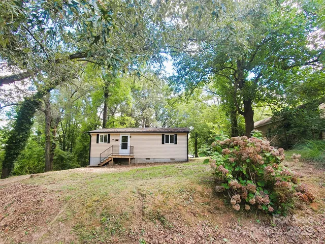 $115,000 | 216 East Georgia Avenue, Bessemer City, NC 28016