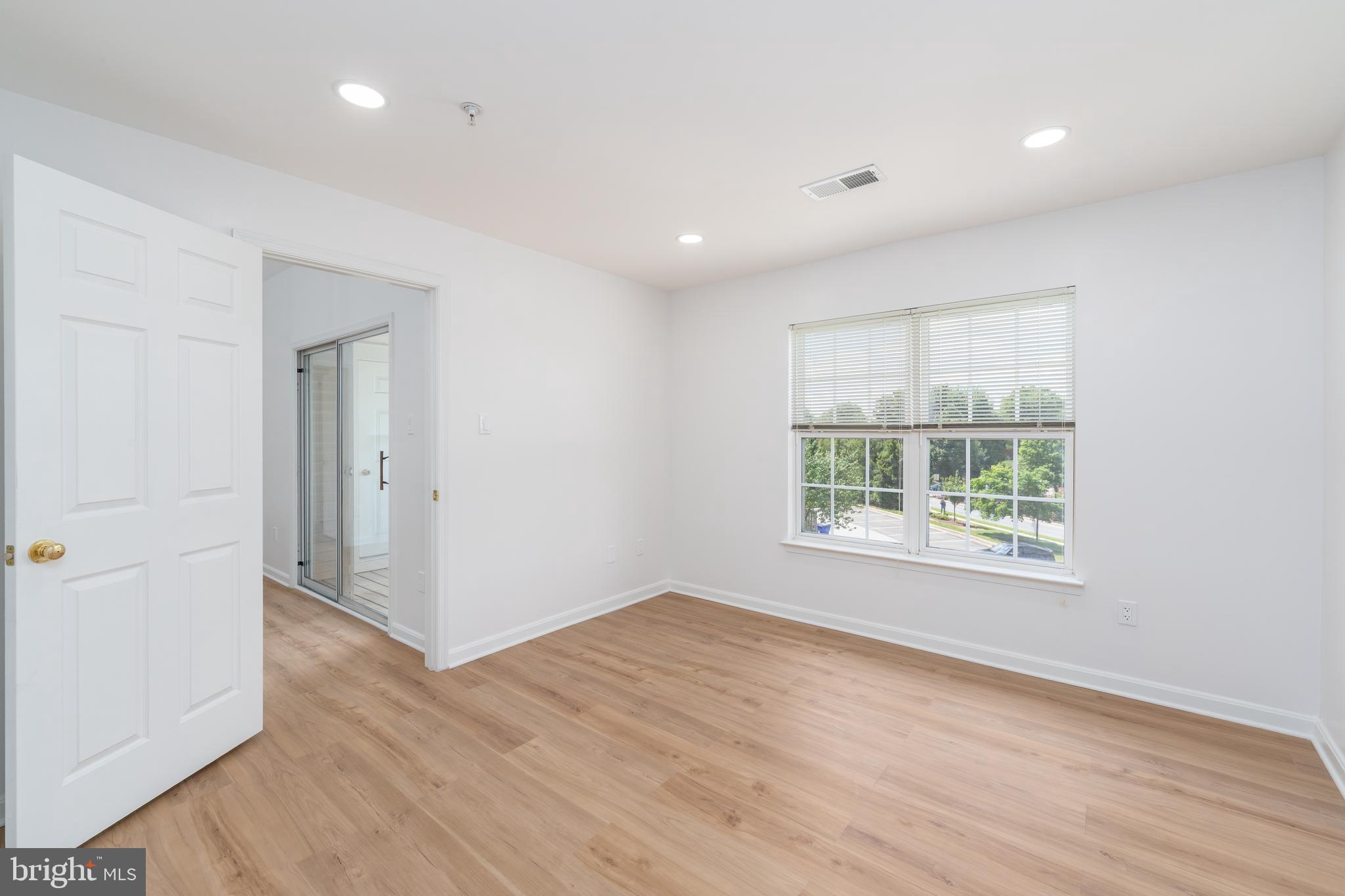 9060 Gracious End Court, Unit 301 Columbia, MD 21046 - Photo 11 of 25