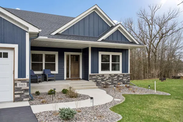 $629,900 | 19105 236th Avenue Northwest, Big Lake, MN 55309