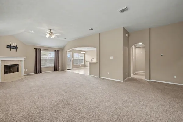 $2,200 | 10235 Mills Run Drive, Houston, TX 77070