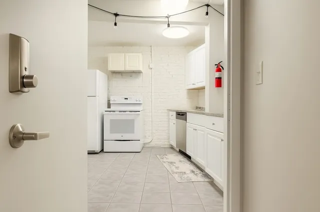 $700 | 101 Court Street, Unit 1, Binghamton, NY 13901