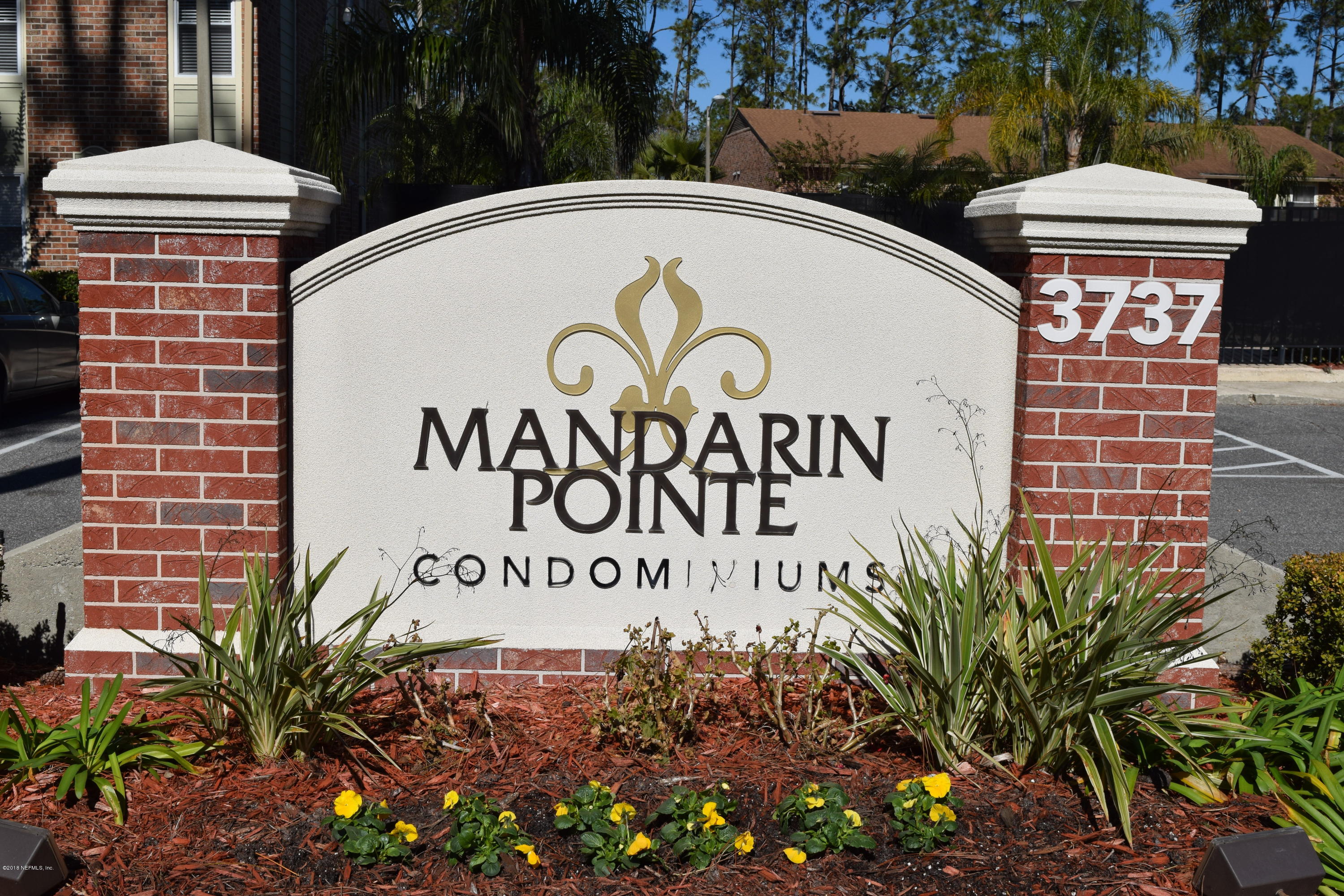 a sign that is on the side of the road