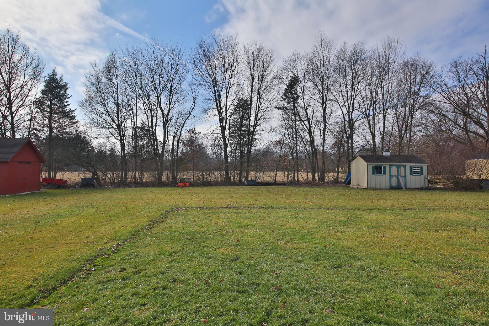 2640 Line Lexington Road Hatfield, PA 19440 - Photo 29 of 30 Large serene yard