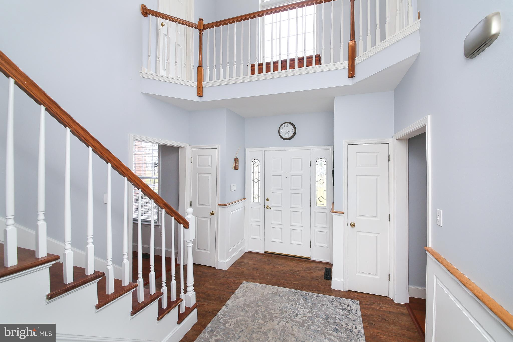 2640 Line Lexington Road Hatfield, PA 19440 - Photo 3 of 30 Light filled foyer w/ balcony & palladium window