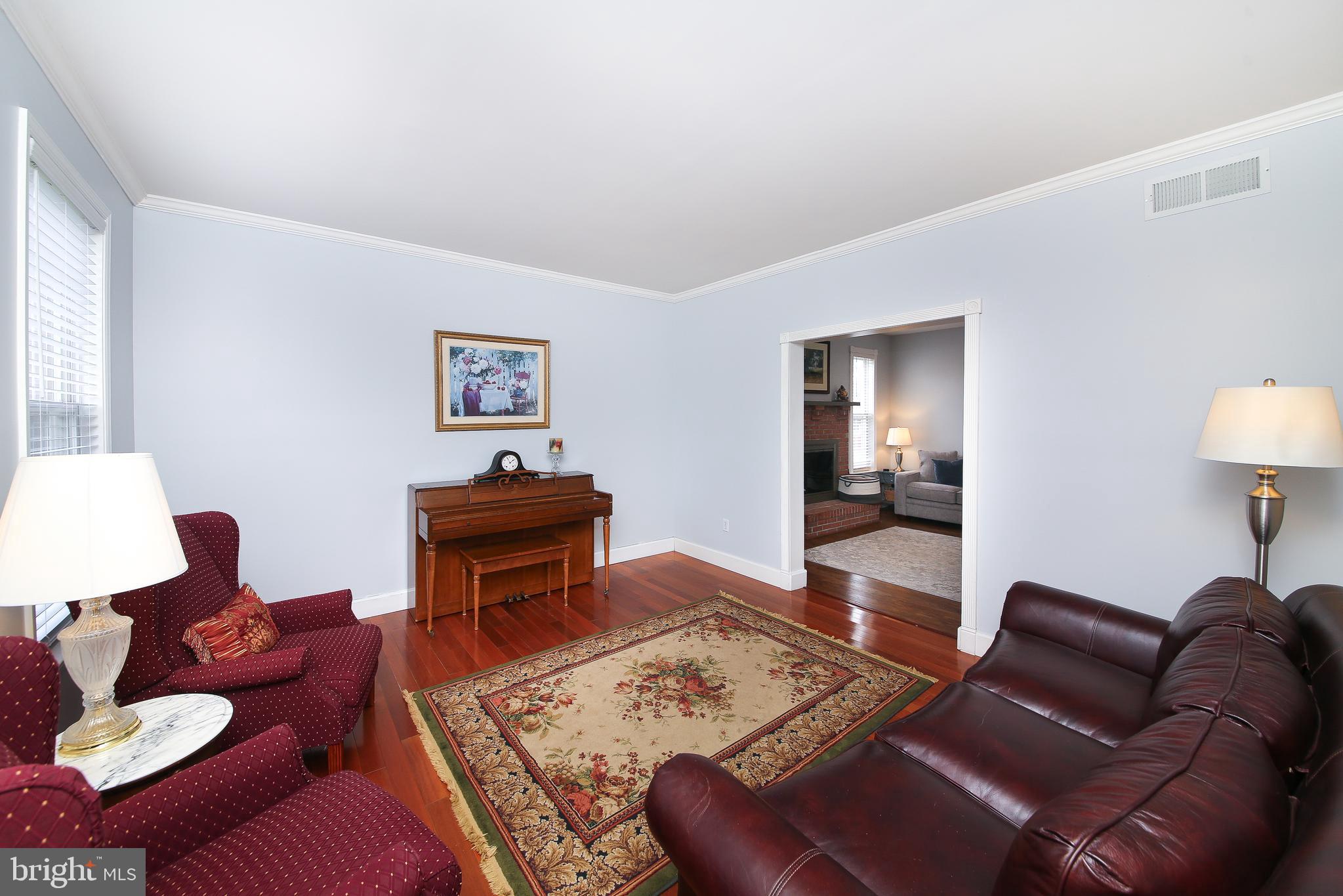 2640 Line Lexington Road Hatfield, PA 19440 - Photo 5 of 30 Living room has crown molding