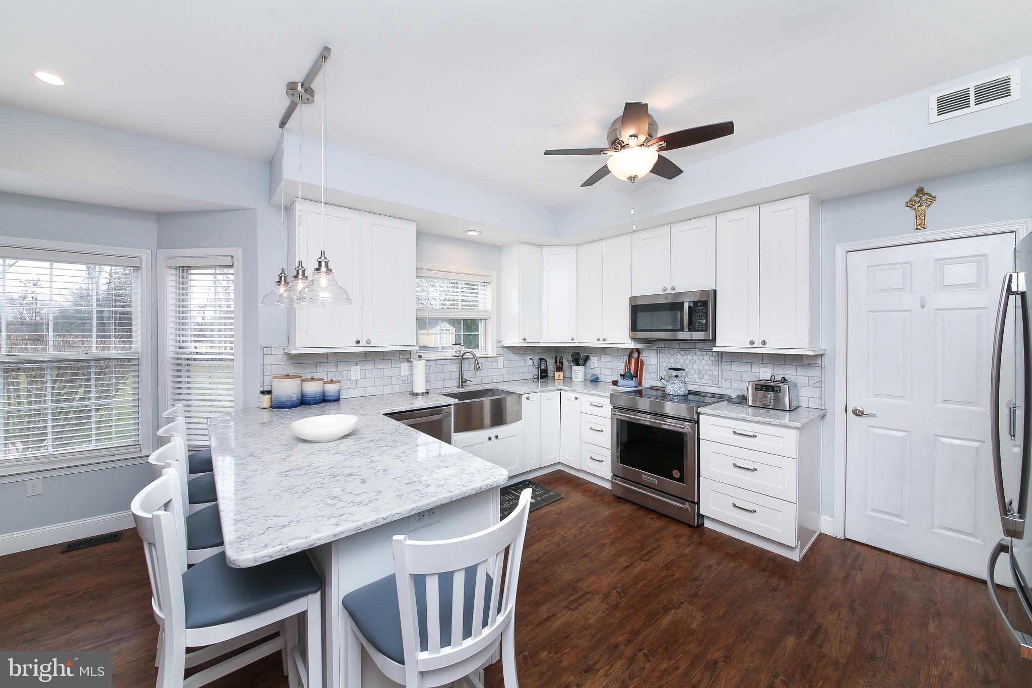 2640 Line Lexington Road Hatfield, PA 19440 - Photo 8 of 30 Recently renovated kitchen w/stainless appliances