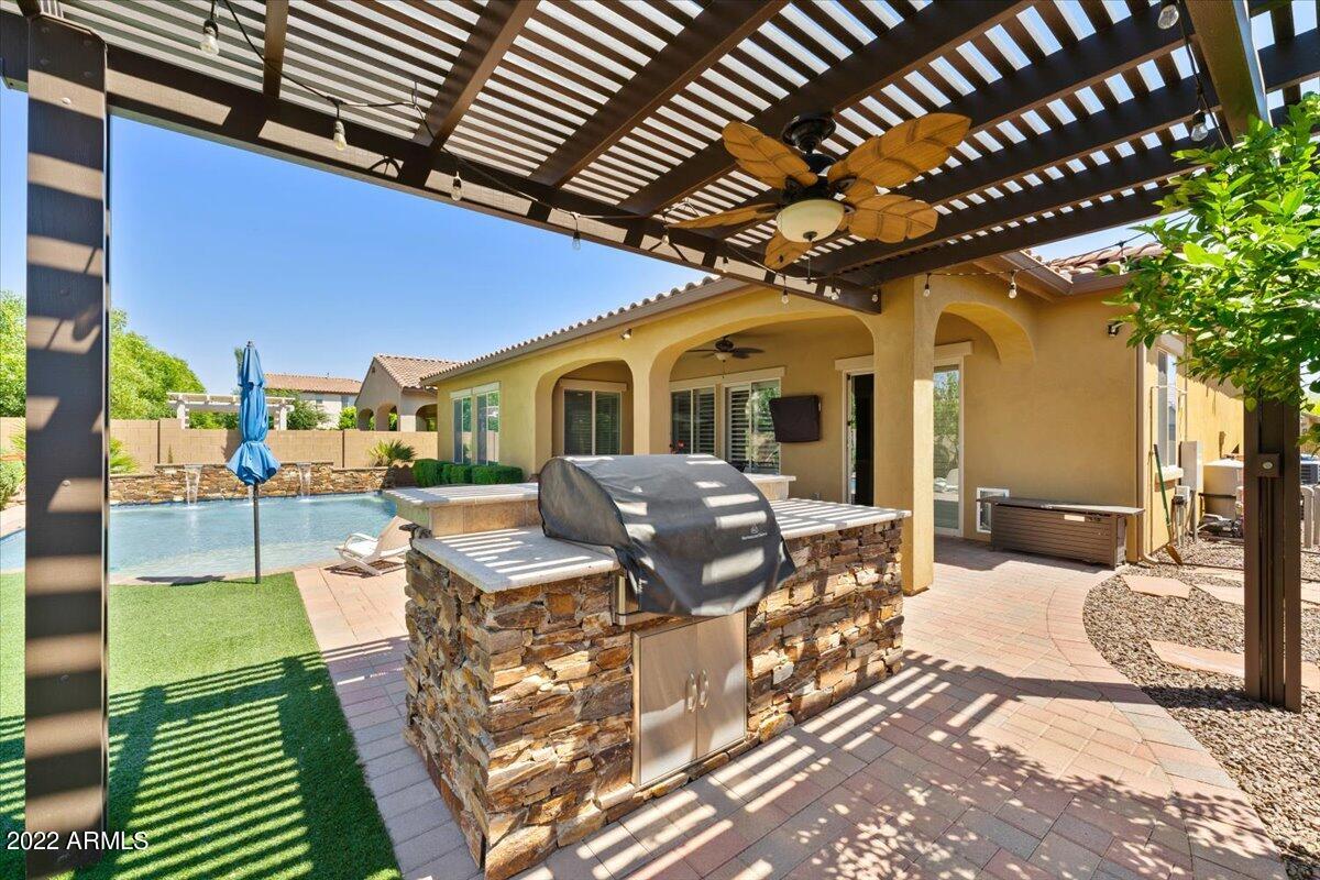19772 Walnut Road Queen Creek, AZ 85142 - Photo 10 of 32 Built in BBQ