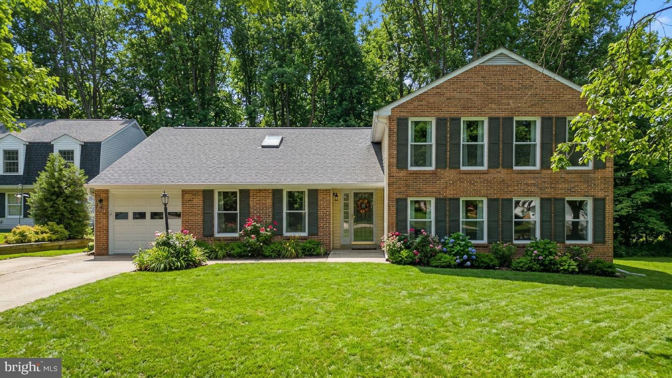9413 Sunfall Court Columbia, MD 21046 - Photo 3 of 71 front view of a house with a yard