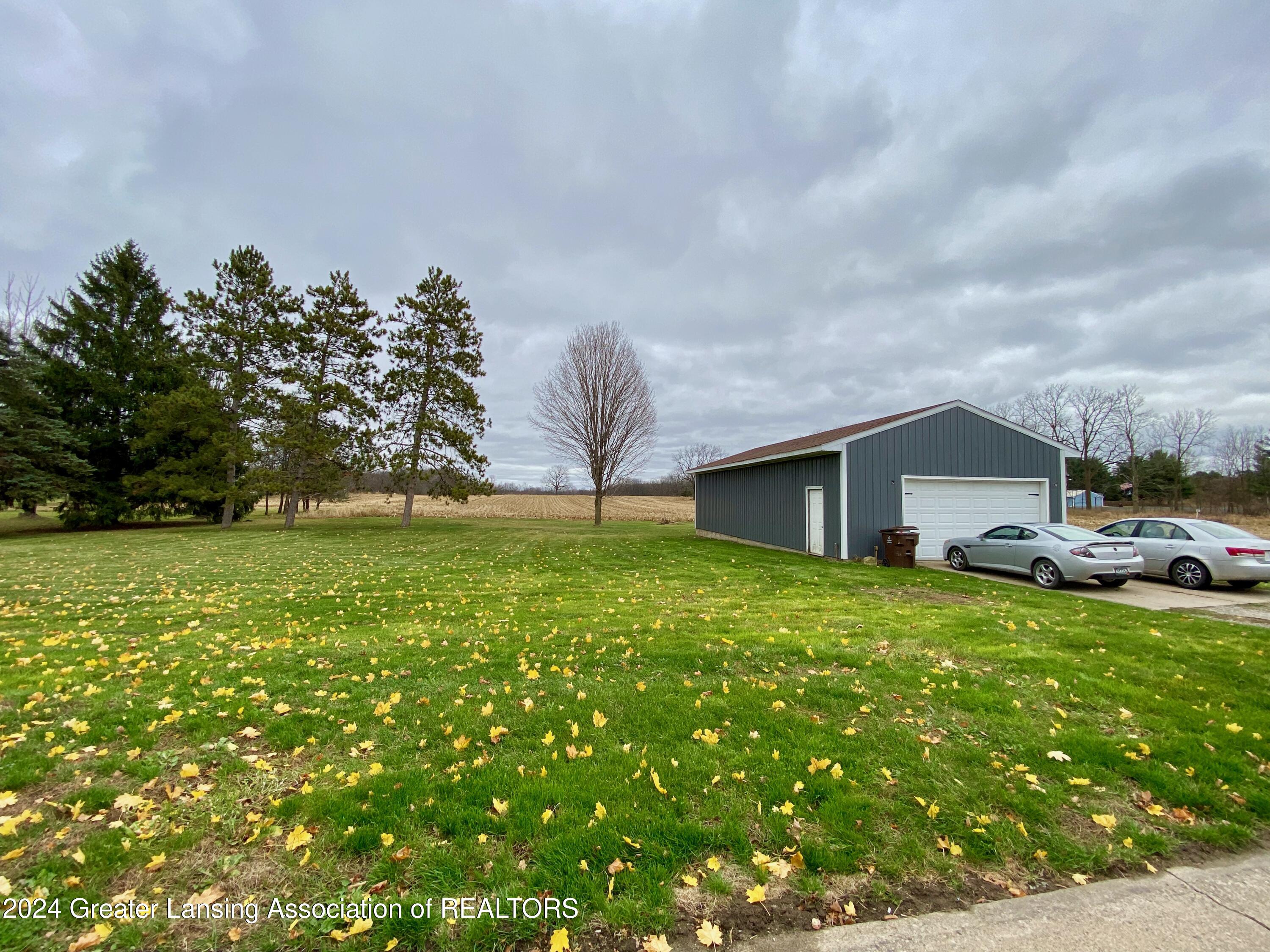 15321 Airport Road Lansing, MI 48906 - Photo 34 of 38 IMG_4024