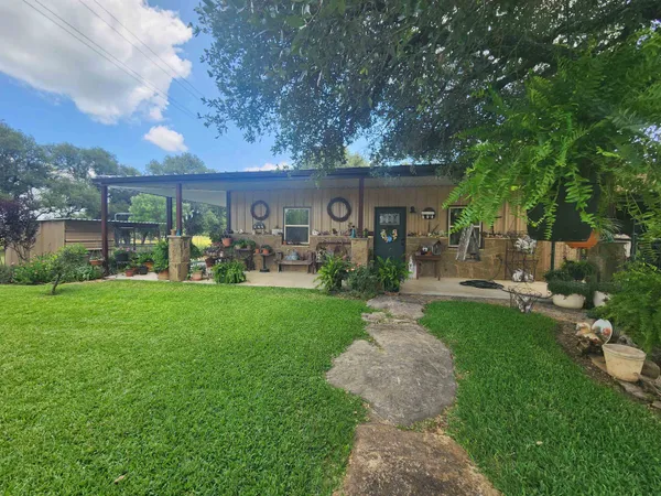 $615,000 | 218 Cr 409 Cherokee Tx 76832, Cherokee, TX 76832