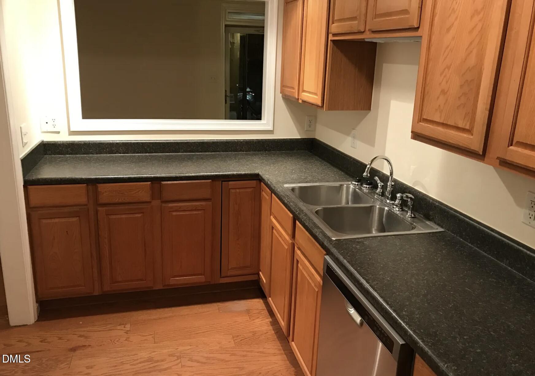 309 South Bloodworth Street Raleigh, NC 27601 - Photo 4 of 11
