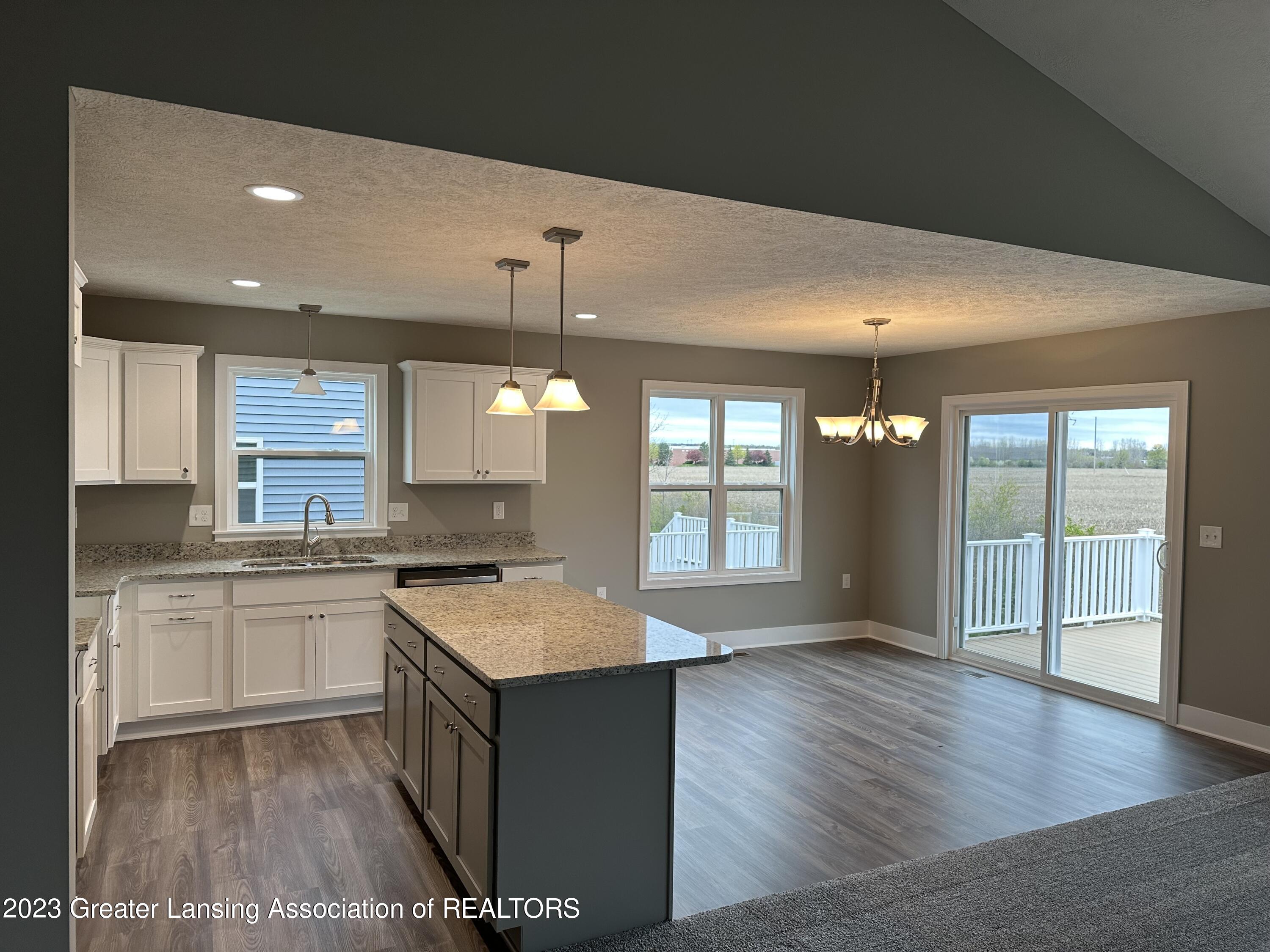 1415 Superior Drive, Unit 13 St. Johns, MI 48879 - Photo 4 of 9 Kitchen