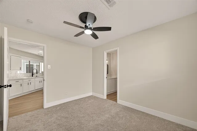 $286,900 | 7427 Willow Oak Drive, Baytown, TX 77521