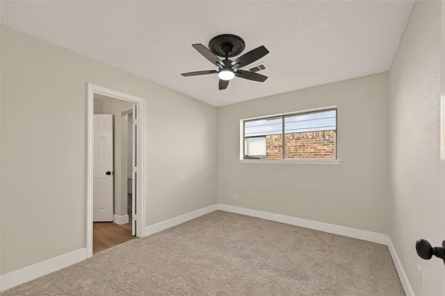 $286,900 | 7427 Willow Oak Drive, Baytown, TX 77521