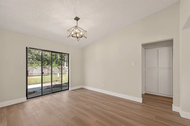 $286,900 | 7427 Willow Oak Drive, Baytown, TX 77521