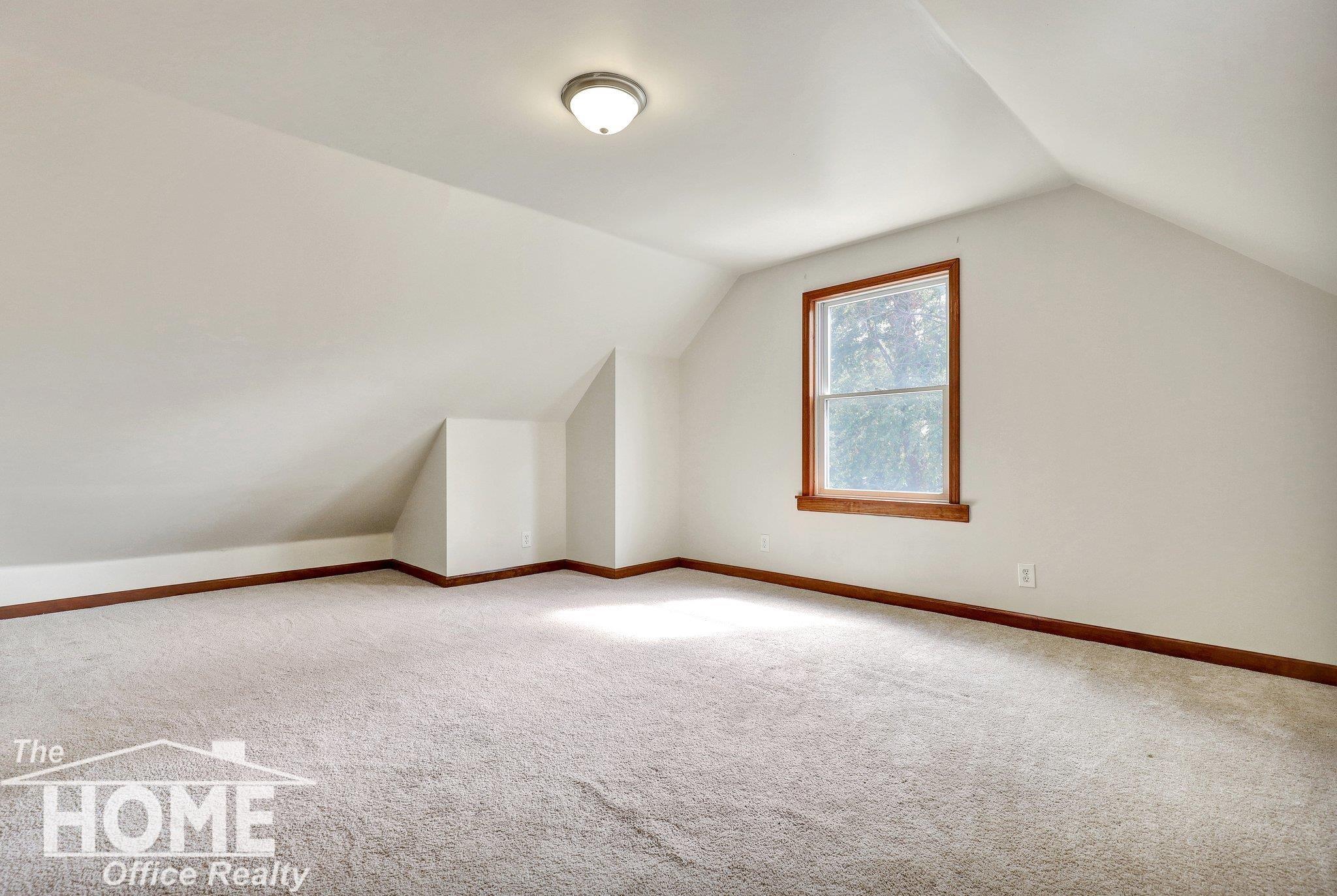 9013 North Owosso Road Fowlerville, MI 48836 - Photo 24 of 25 50155990-62eb37bd-c81c-4ed6-b74f-93212bd2e576.JPG