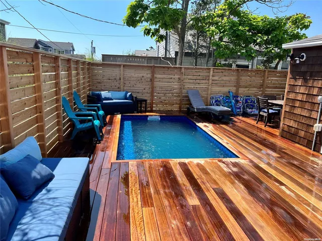 $11,000 | 149 Bungalow Walk, Ocean Beach, NY 11770