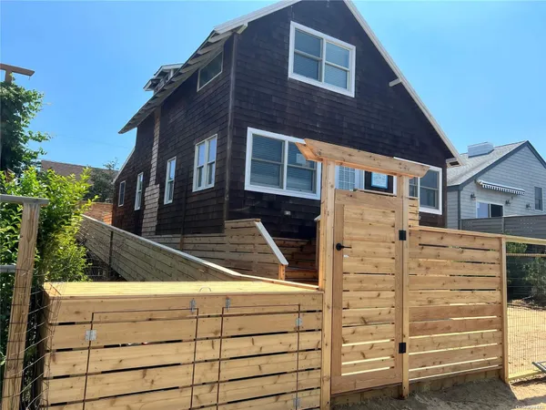 $11,000 | 149 Bungalow Walk, Ocean Beach, NY 11770