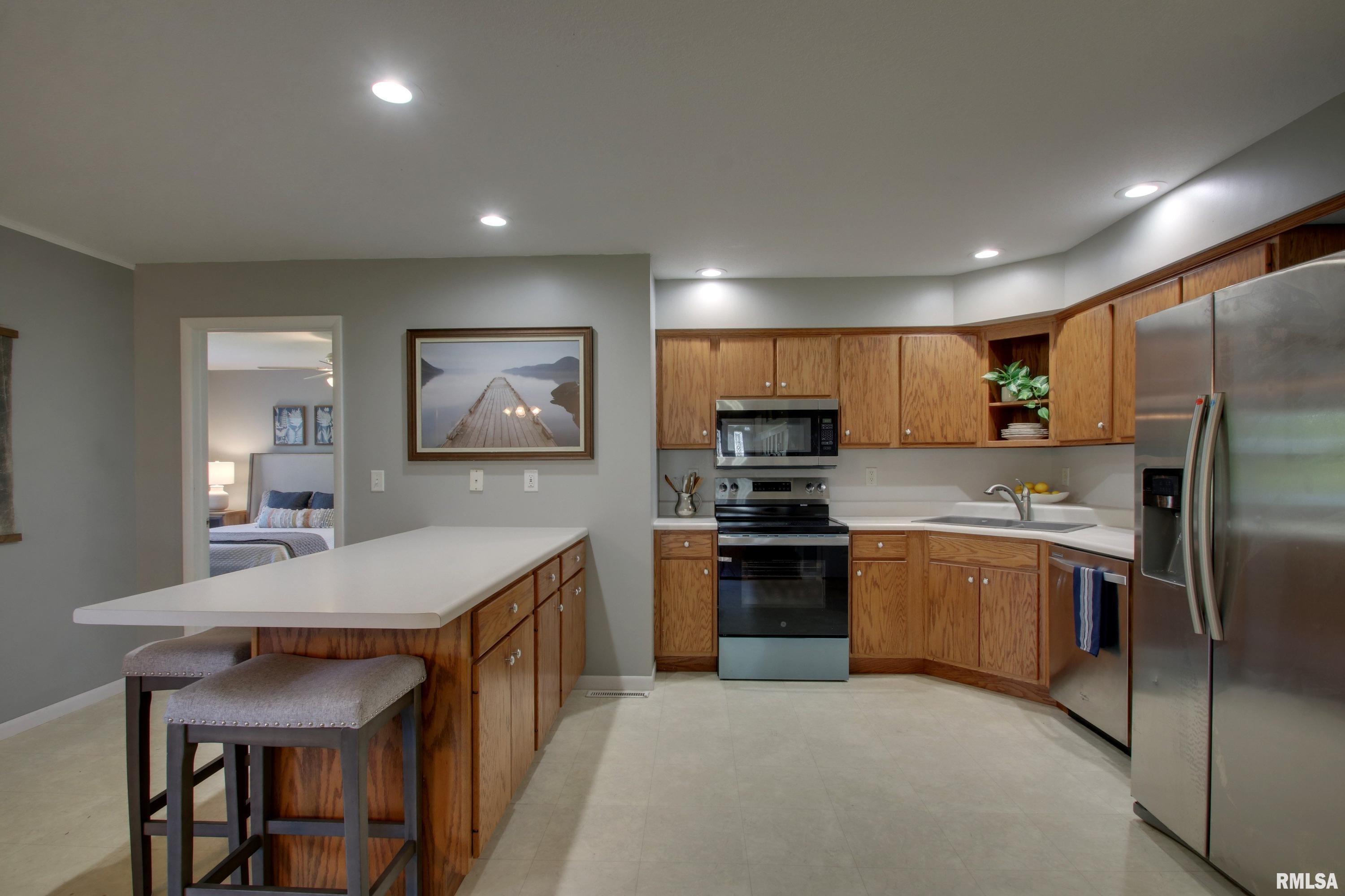1447 North 200th Avenue Payson, IL 62360 - Photo 16 of 45