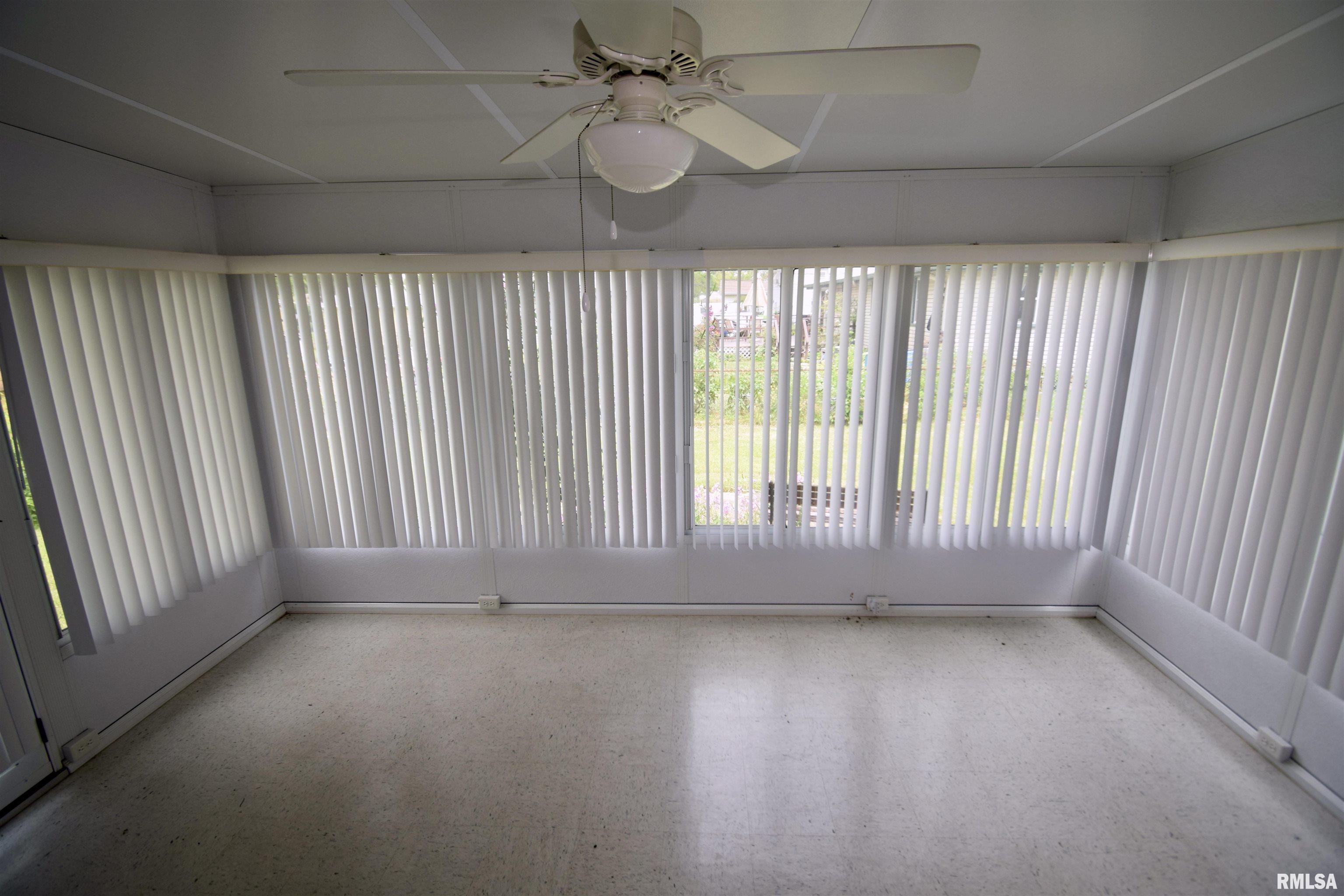 2271 Robin Road Washington, IL 61571 - Photo 14 of 23 Gallery Image 14