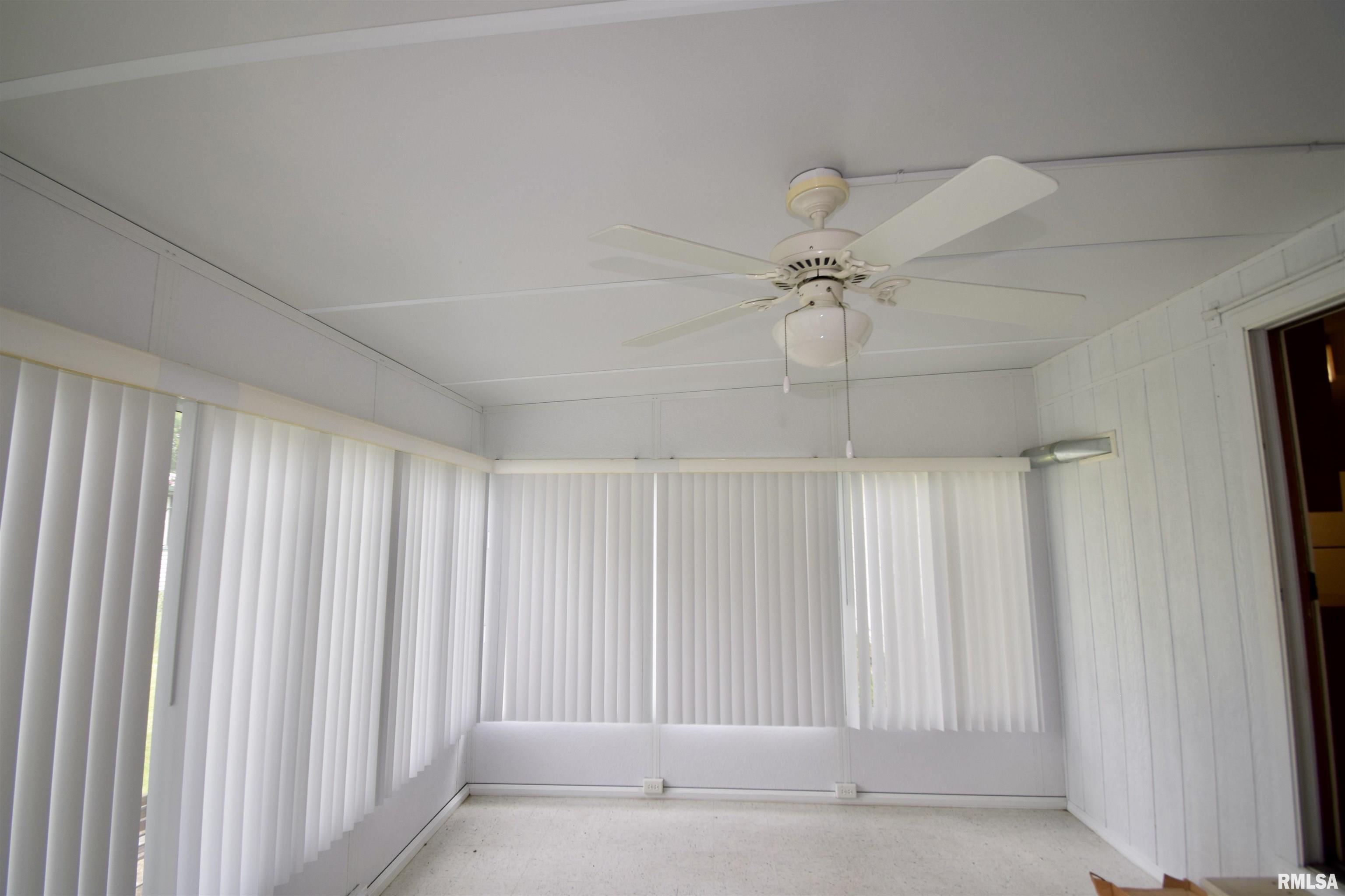 2271 Robin Road Washington, IL 61571 - Photo 15 of 23 Gallery Image 15