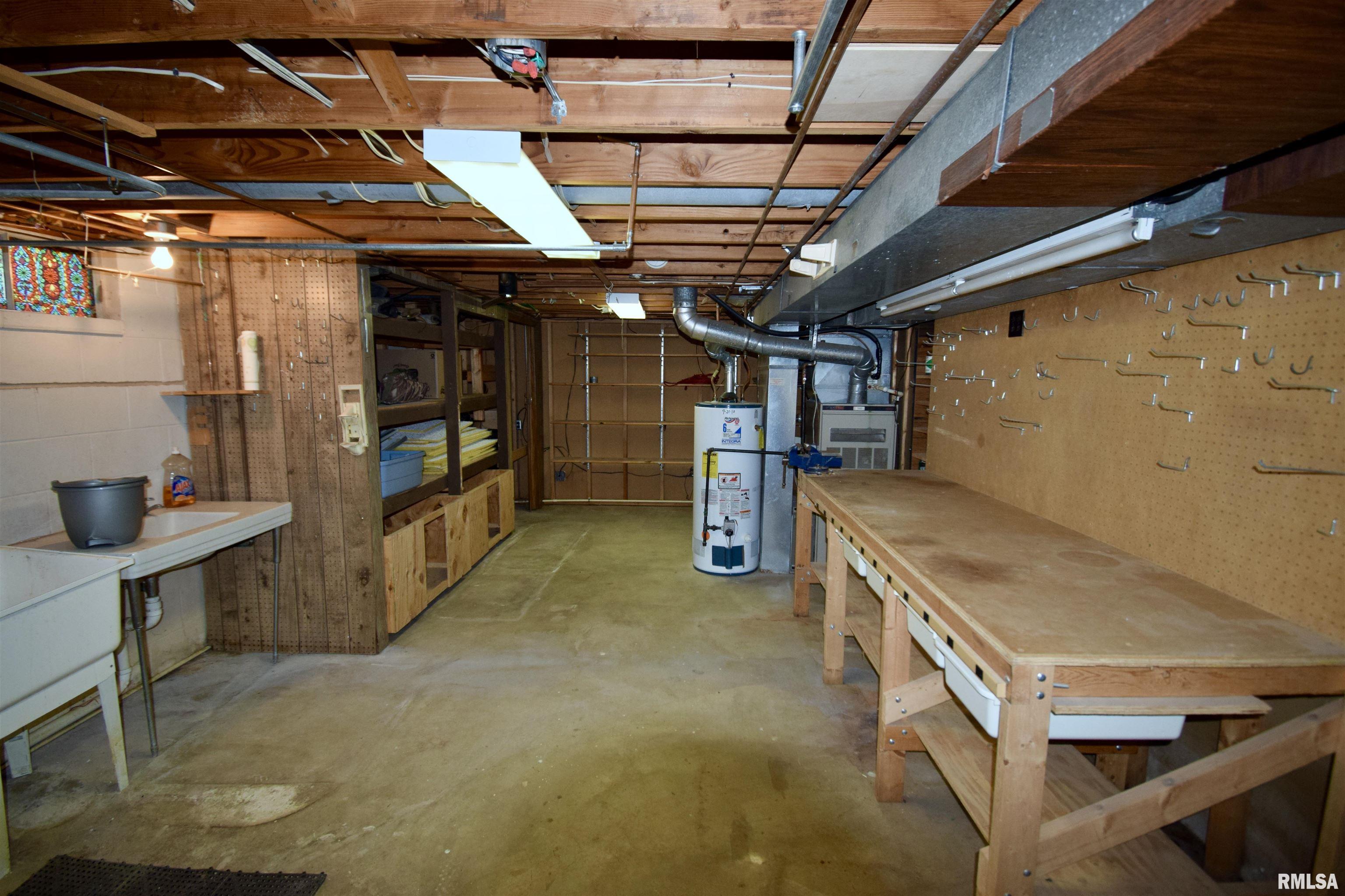 2271 Robin Road Washington, IL 61571 - Photo 16 of 23 Gallery Image 16