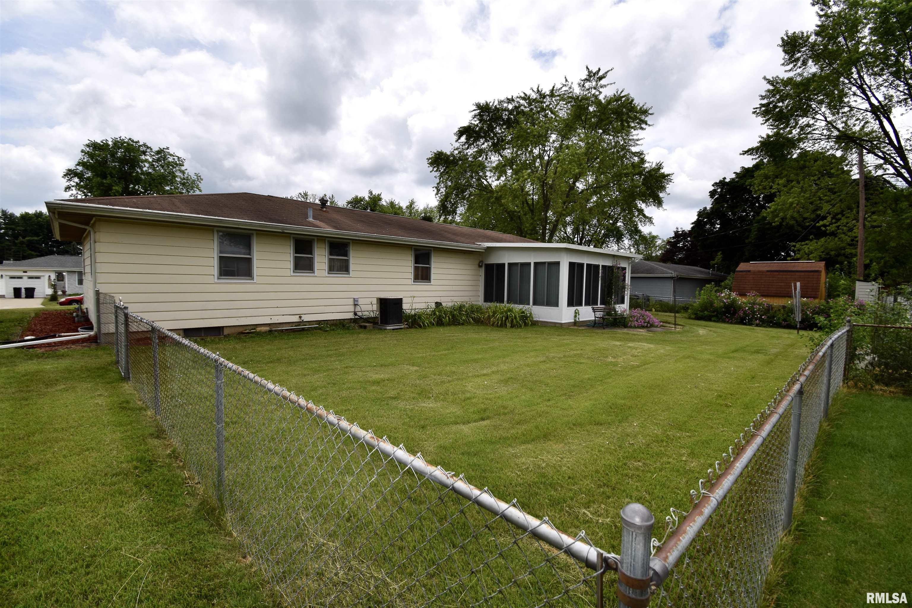 2271 Robin Road Washington, IL 61571 - Photo 21 of 23 Gallery Image 21