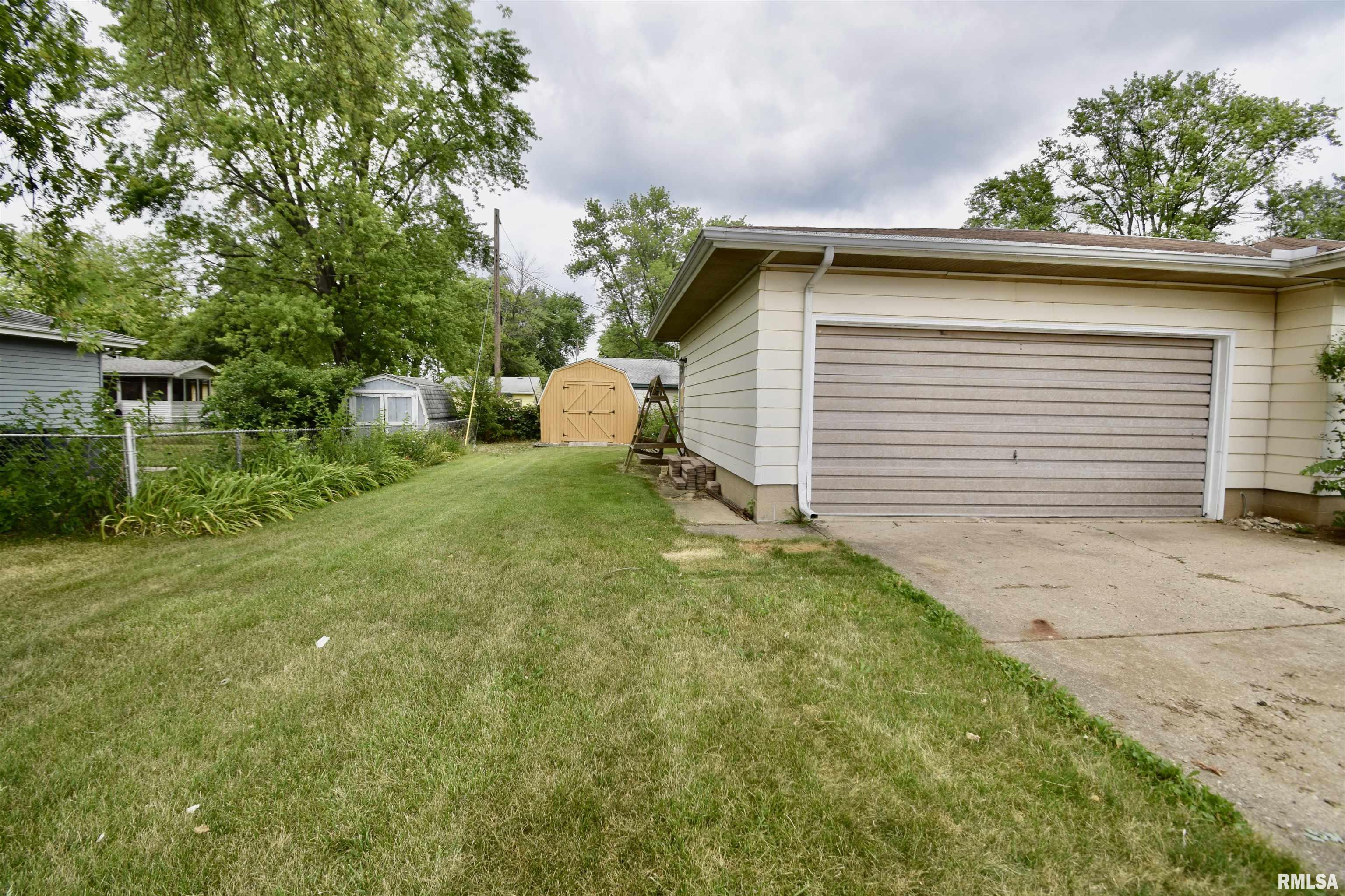 2271 Robin Road Washington, IL 61571 - Photo 23 of 23 Gallery Image 23
