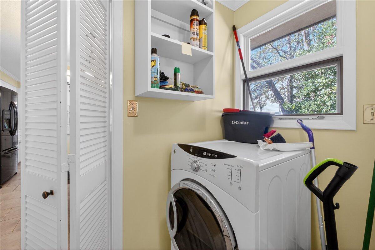 124 Land O Pines Circle Moncks Corner, SC 29461 - Photo 23 of 49 Laundry