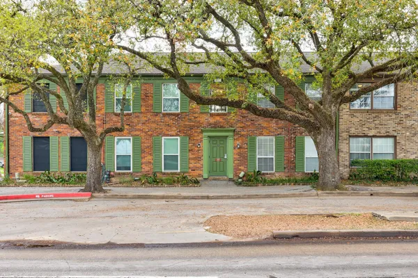 $1,325 | 11603 Chimney Rock Road, Unit 4, Houston, TX 77035